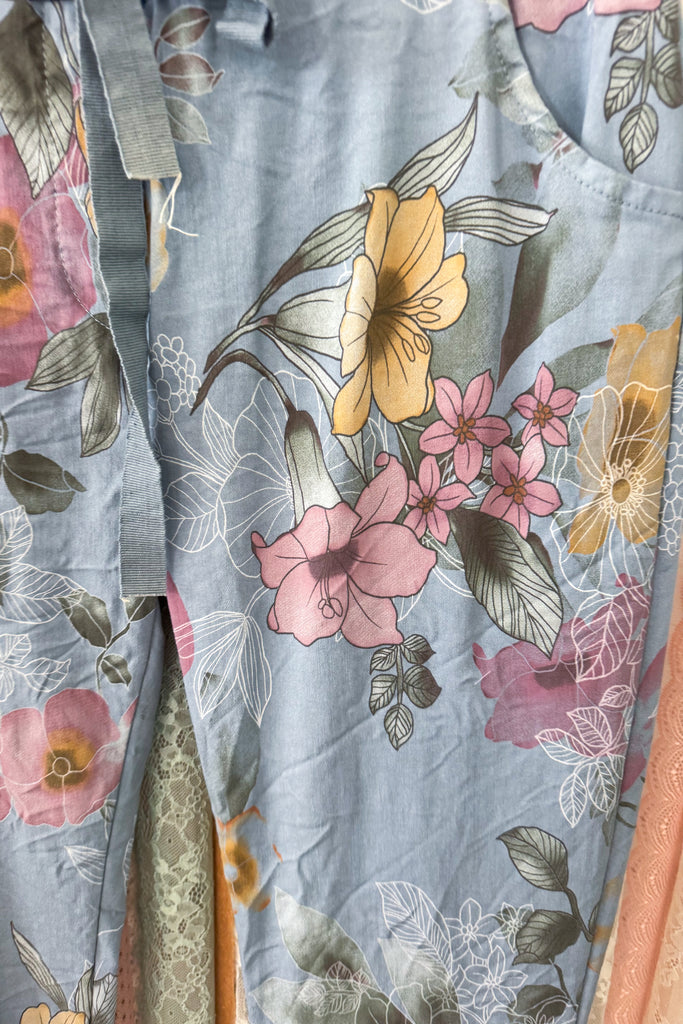 Made in Italy Scrunchy Stretch Floral Jogger Pants – Blue Floral - Sizes 6 to 14