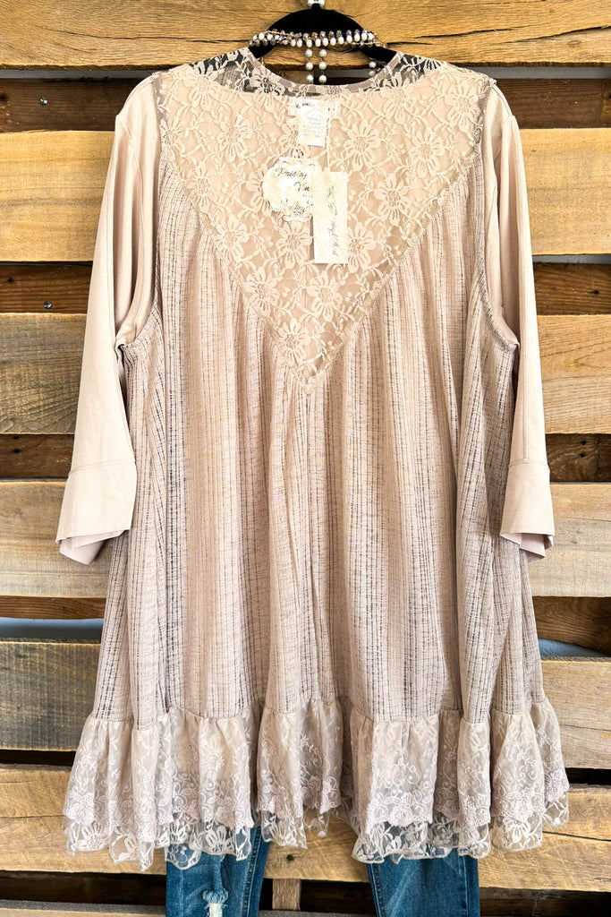 AHB EXCLUSIVE: Willow Delight Vest - Taupe