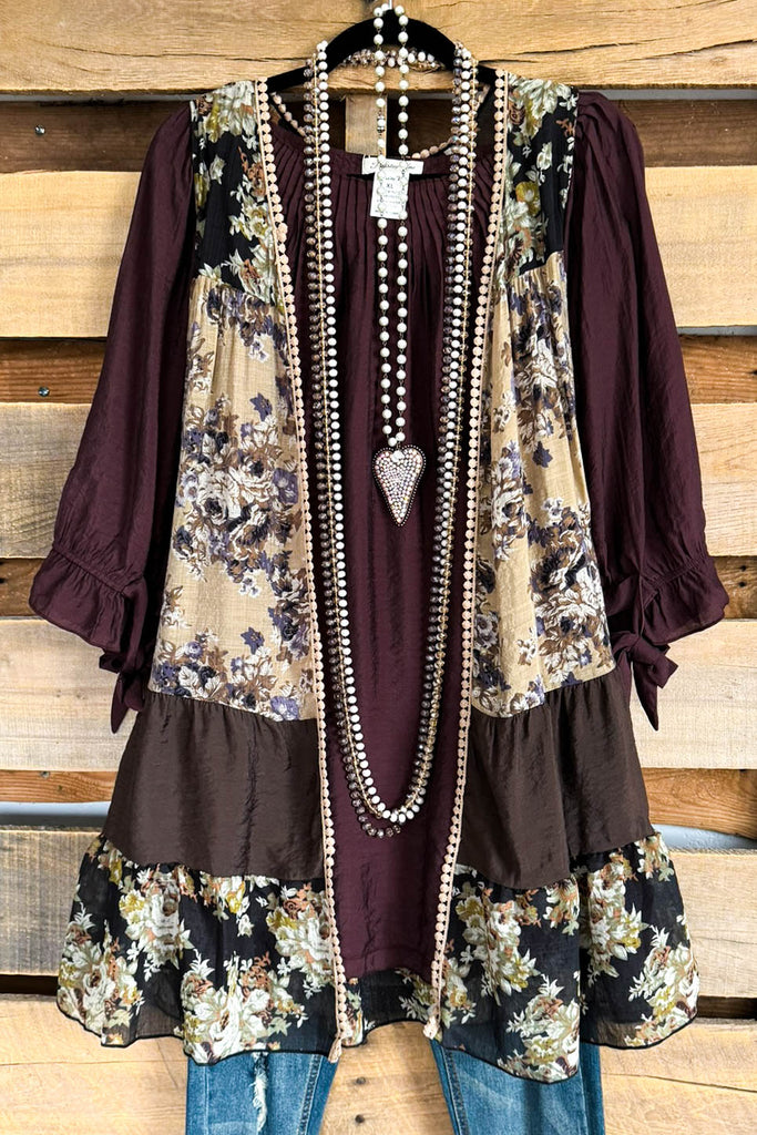 Generating Greatness Vest - Black-Brown