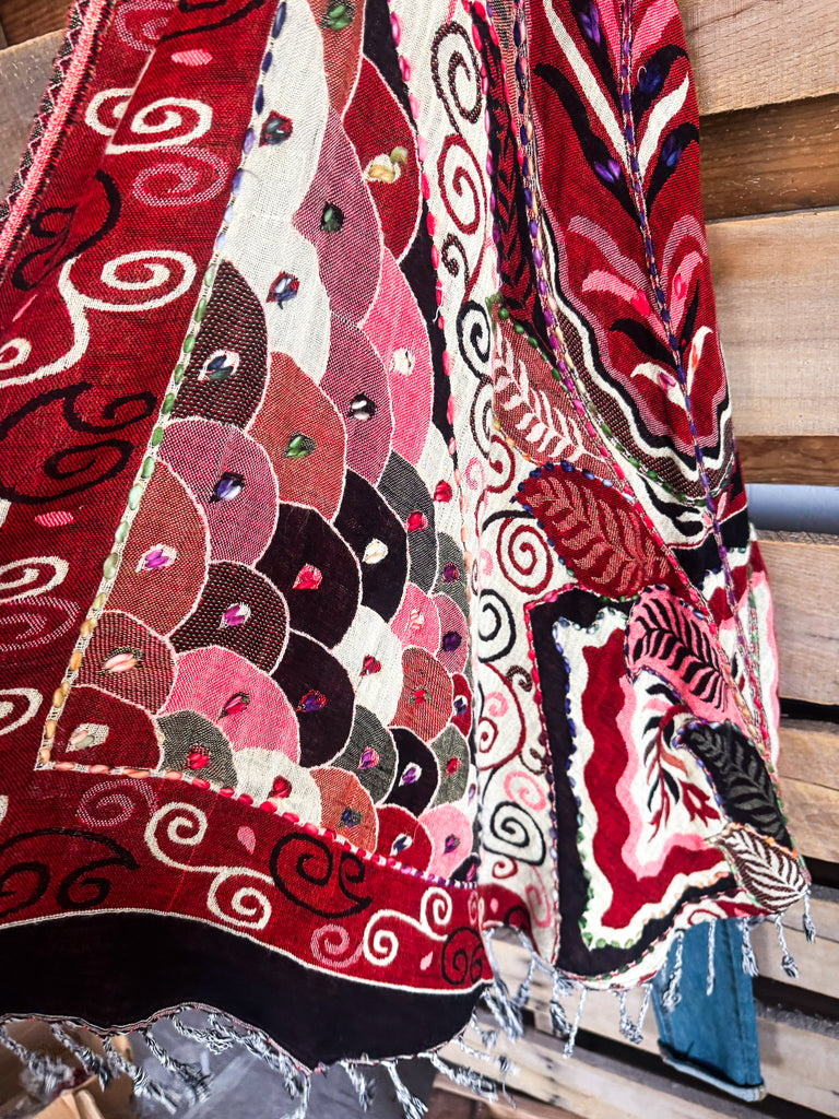 Burst Of Energy Thick Stitch Vest - Burgundy