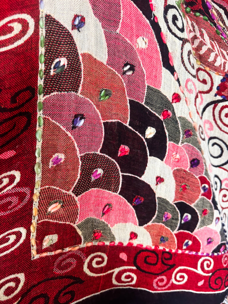 Burst Of Energy Thick Stitch Vest - Burgundy