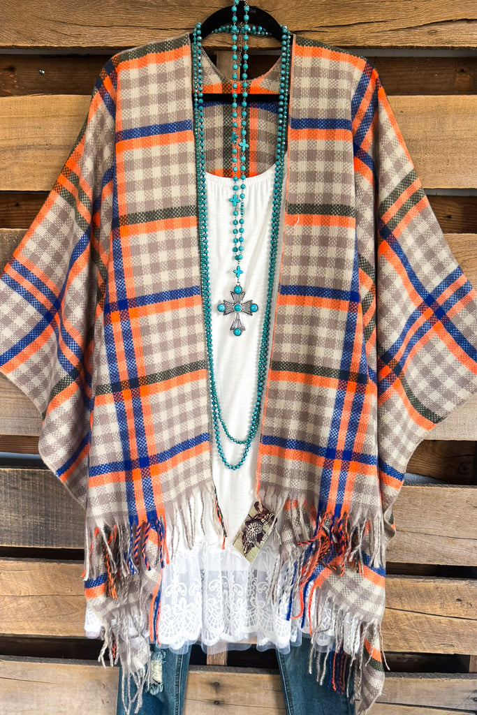 Chasing Seasons Poncho - Beige