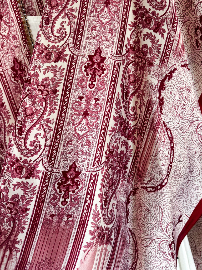 Comes With Peace Kimono - Red