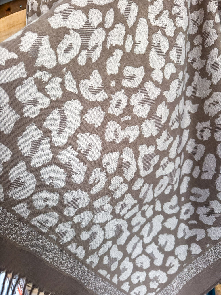 Off The Clock Poncho - Beige