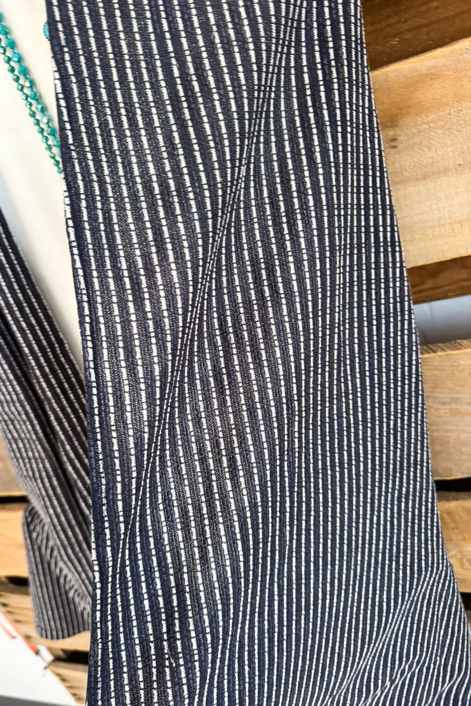 Sailing The Seas Vest - Dk. Gray