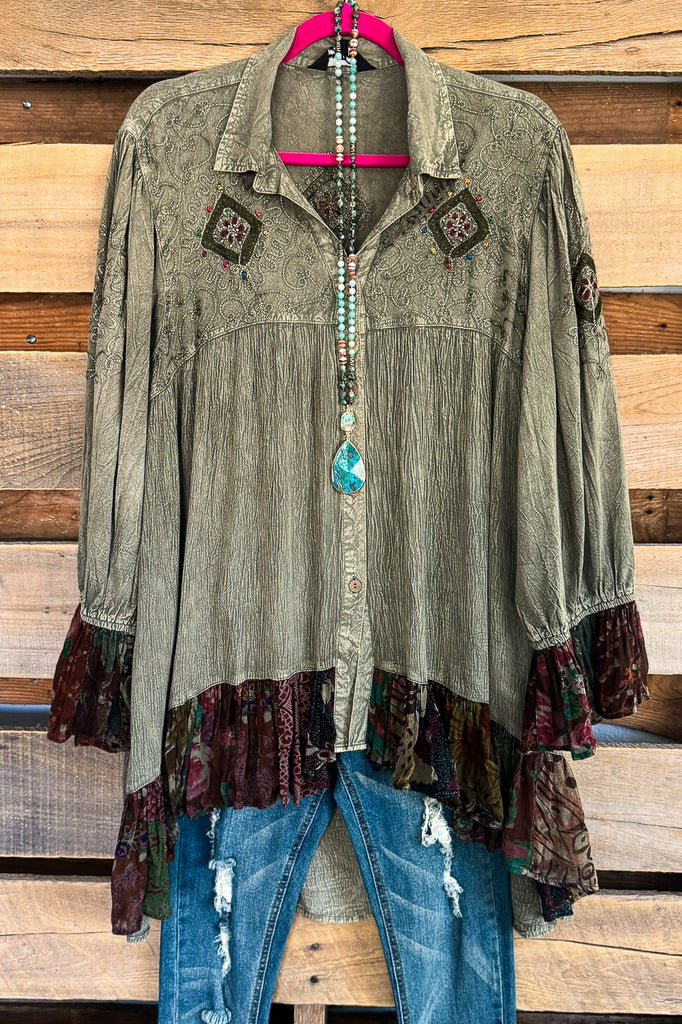 PRE ORDER: Dreams That Come True Oversize Top - Gravel