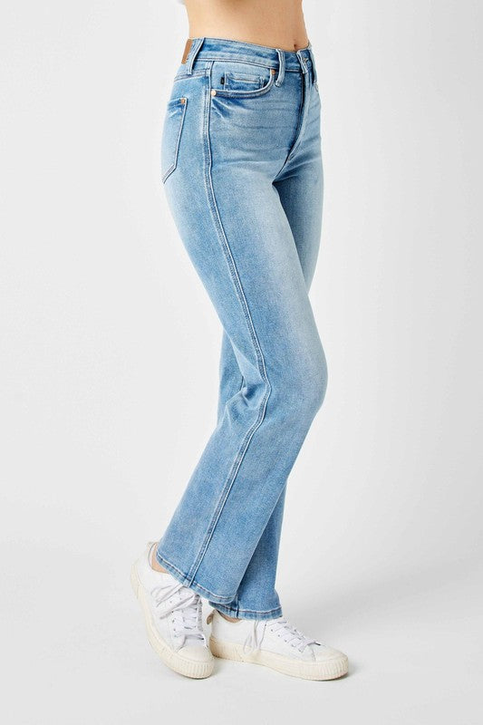 Finding My Groove Jeans - Light Denim - JUDY BLUE