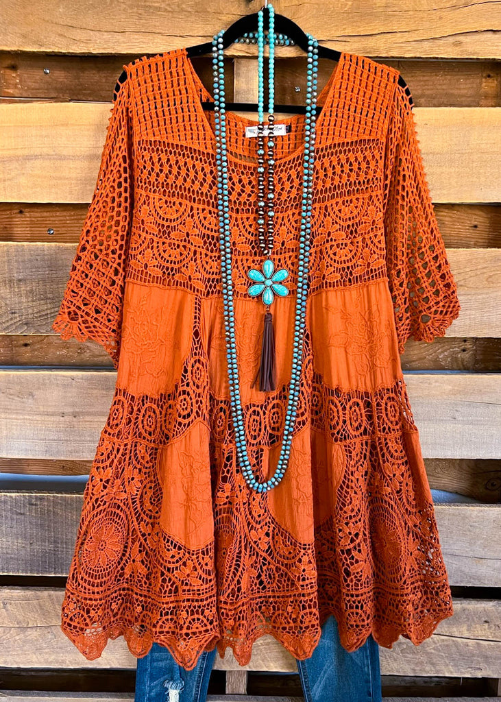AHB EXCLUSIVE: Delightful Details Top - Rust - 100% COTTON
