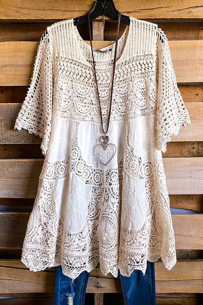 AHB EXCLUSIVE: Delightful Details Top - Natural - 100% COTTON