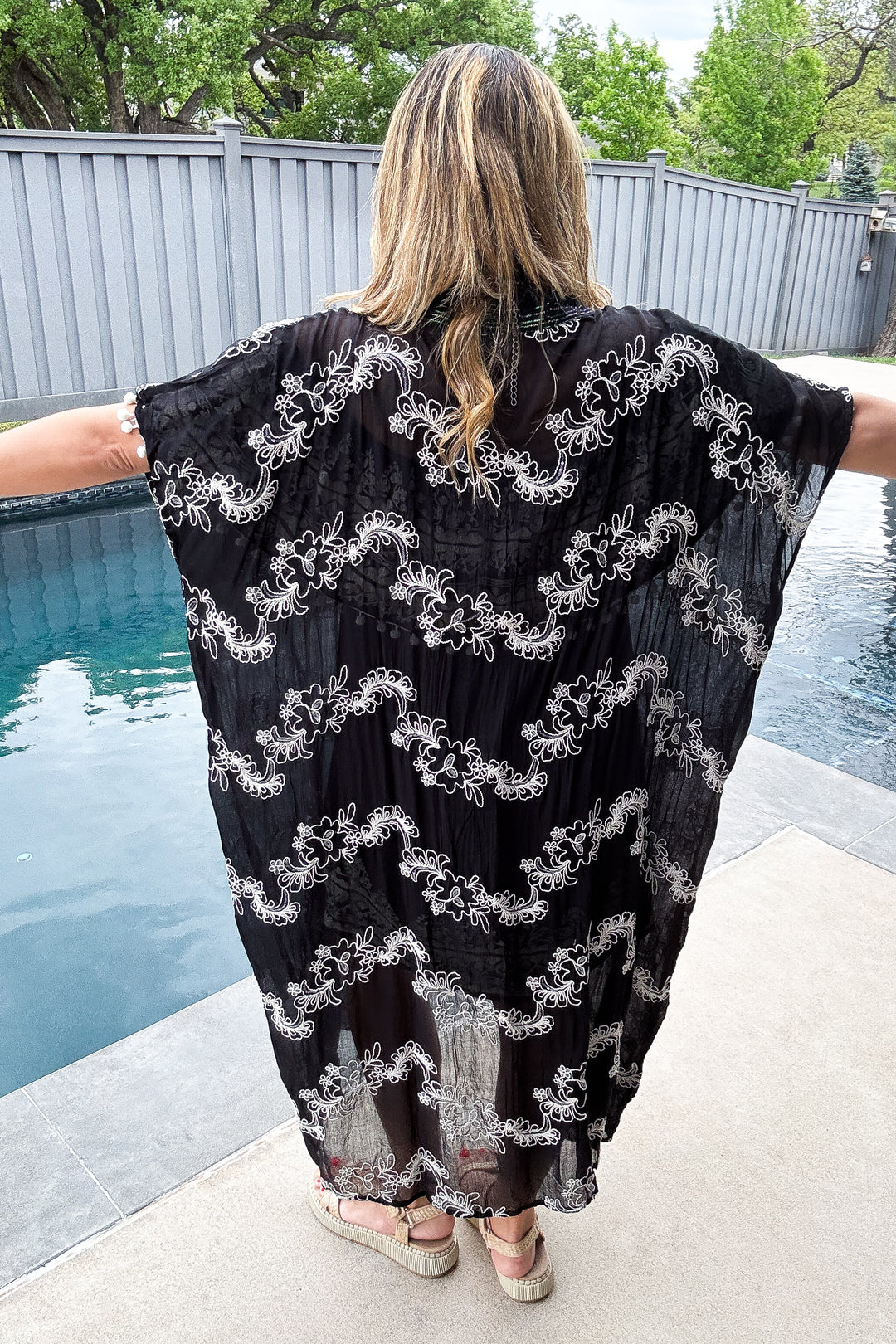 Queen of the Nile Duster - Black