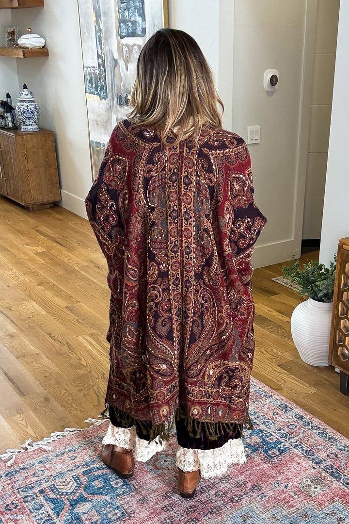 NATURAL FABRIC: Love Woven Deeply Wool Ruana - 19Wine - 100% Wool