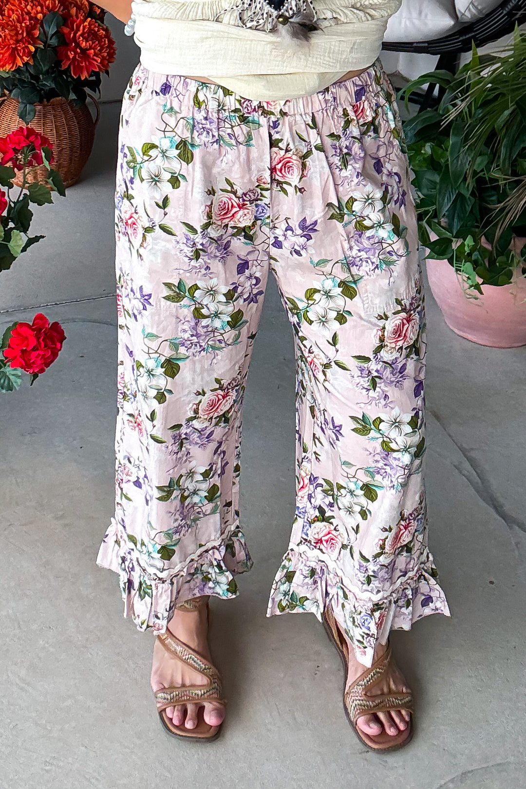 Floral Symphony Capris - 100% Cotton - Pale Rose