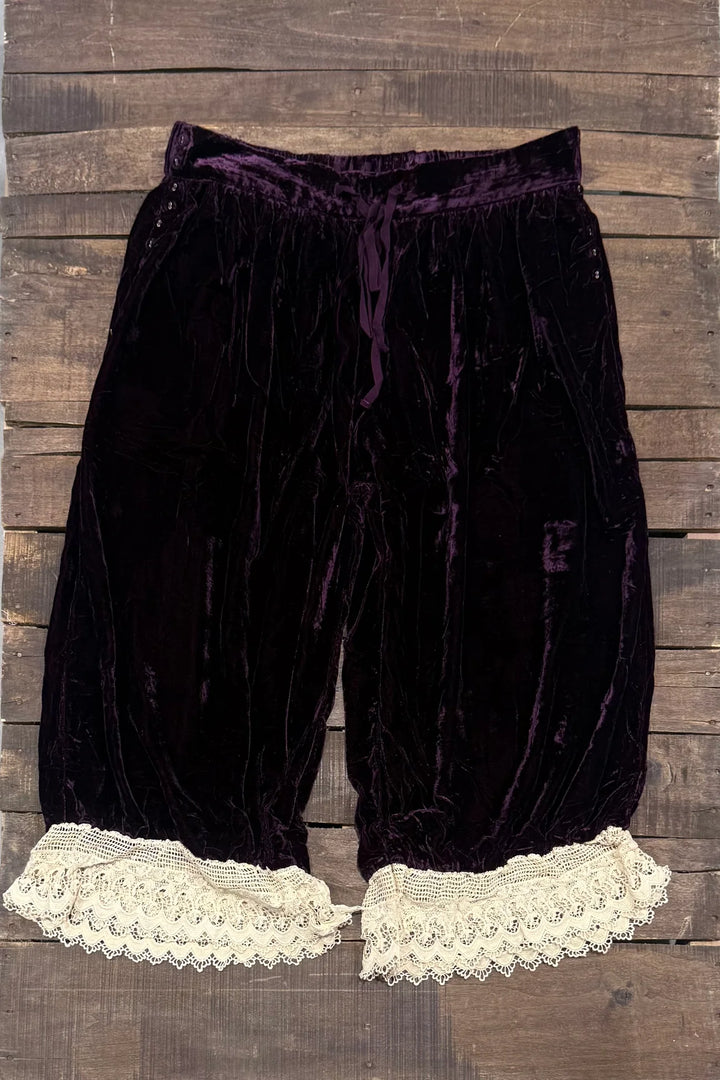 Vintage Romance Bloomers - Wine