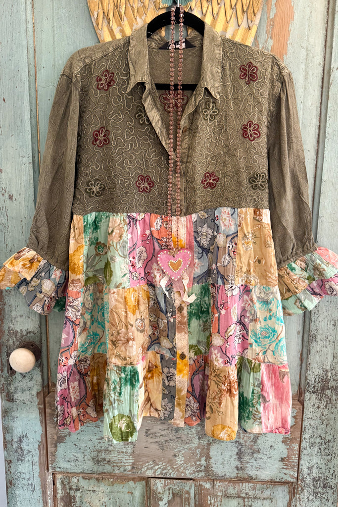 PRE ORDER: Getaway Garden Blouse - Gravel