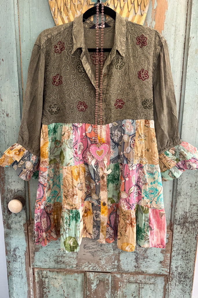 PRE ORDER: Getaway Garden Blouse - Gravel