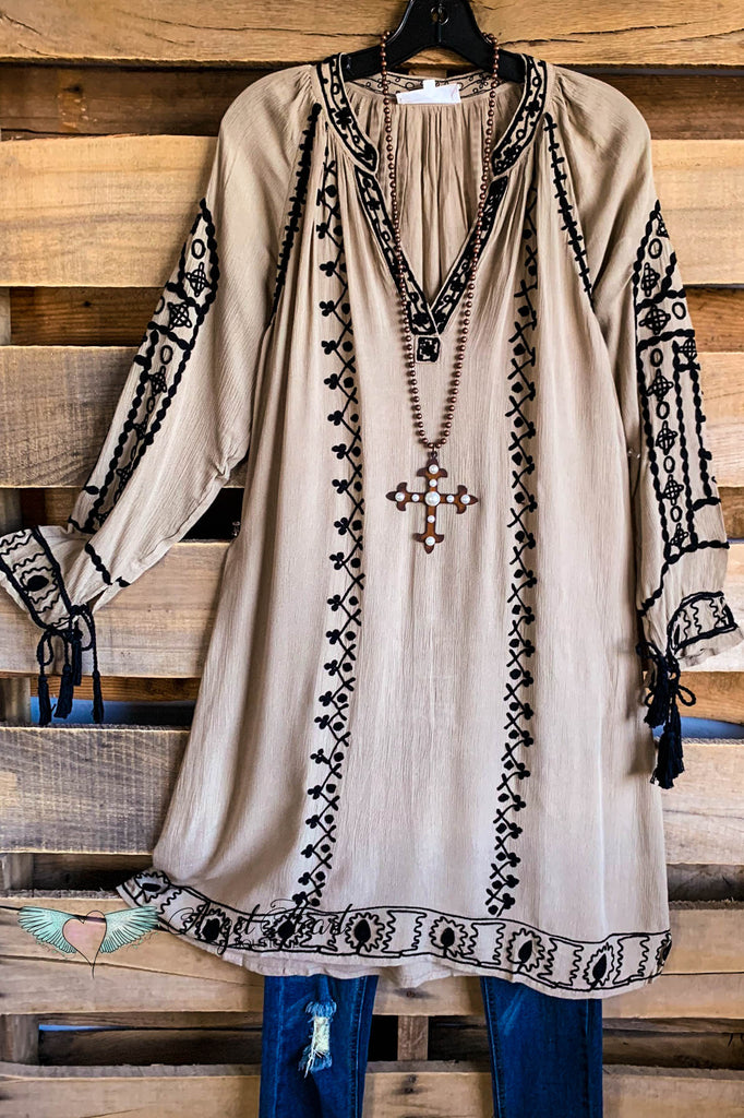 AHB EXCLUSIVE - All In The Details Dress - Mocha