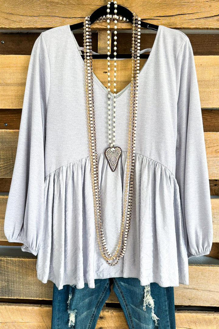 Doing Just Fine Top - Grey