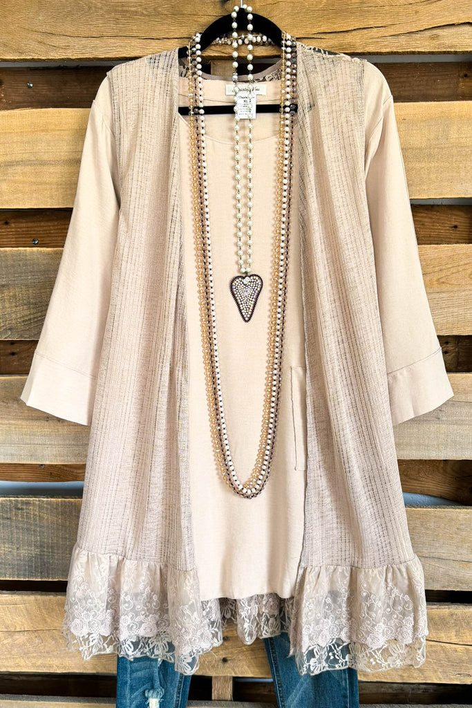 AHB EXCLUSIVE: Willow Delight Vest - Taupe