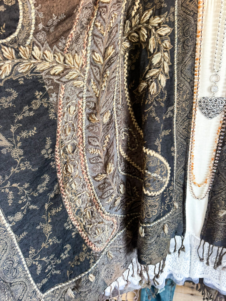 NATURAL FABRIC: Standing Closer Wool Ruana - Grey - 100% Wool