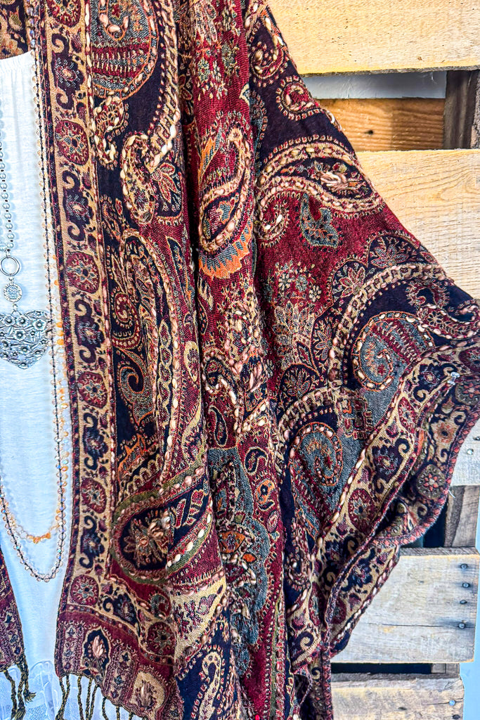 NATURAL FABRIC: Love Woven Deeply Wool Ruana - 19Wine - 100% Wool