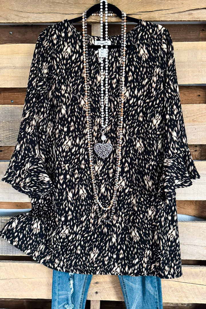 Persuade Me Now Tunic - Black (L AND XL)