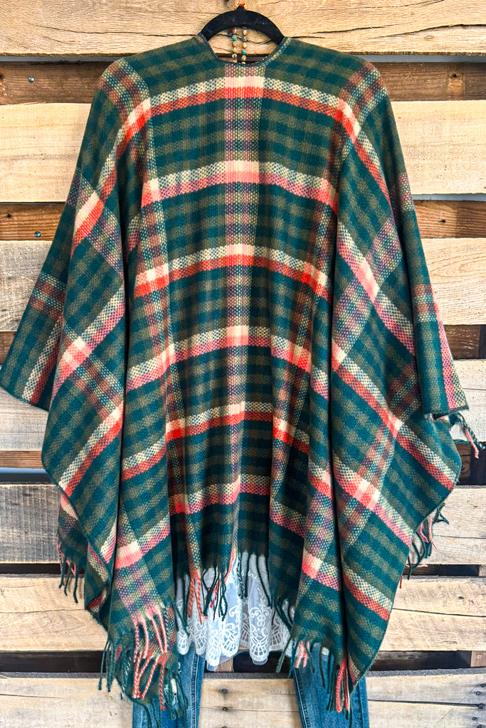 Chasing Seasons Poncho - Green