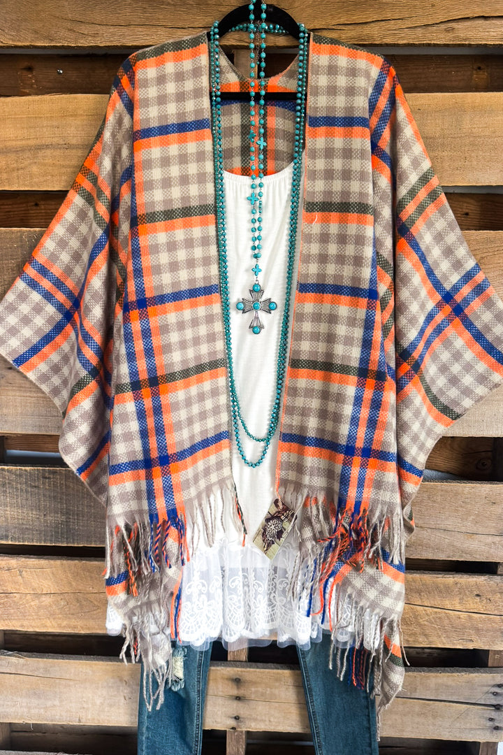 Chasing Seasons Poncho - Beige