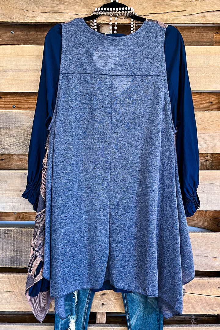 Unpredictable Truth Vest - Mocha/Navy-Blue - SALE