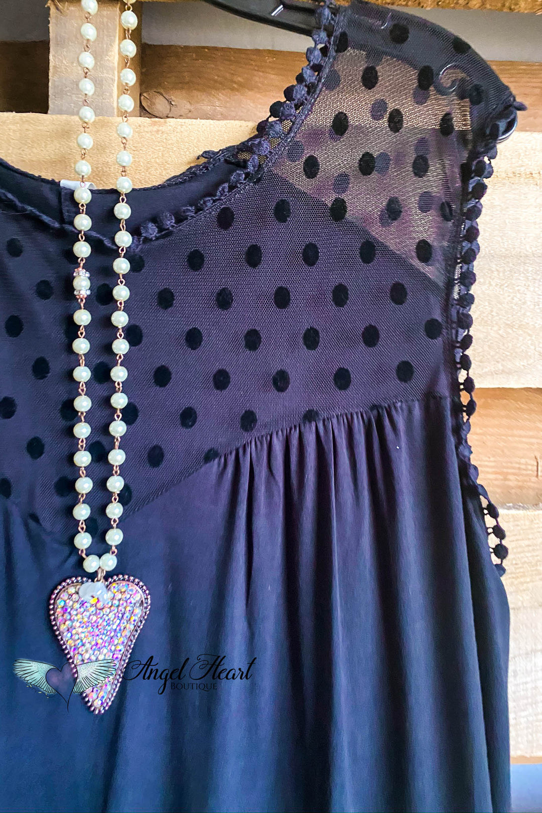 Love That We Need Top - Black.