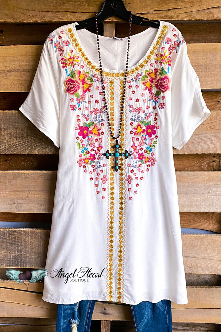 AHB EXCLUSIVE: Dreaming Of Tomorrow Tunic - Ivory - SALE