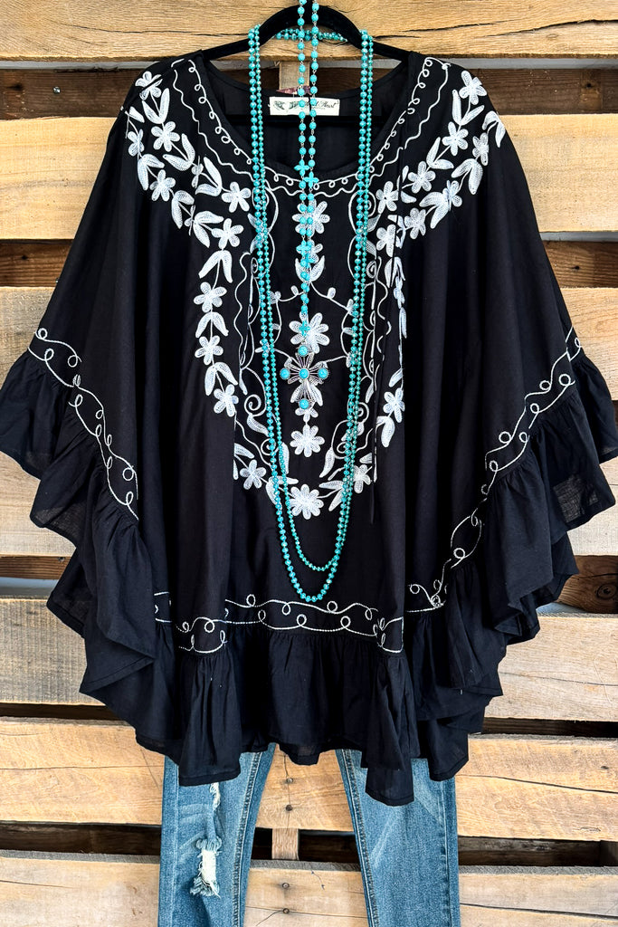 AHB EXCLUSIVE: A Walk Downtown Blouse - Black - 100% COTTON