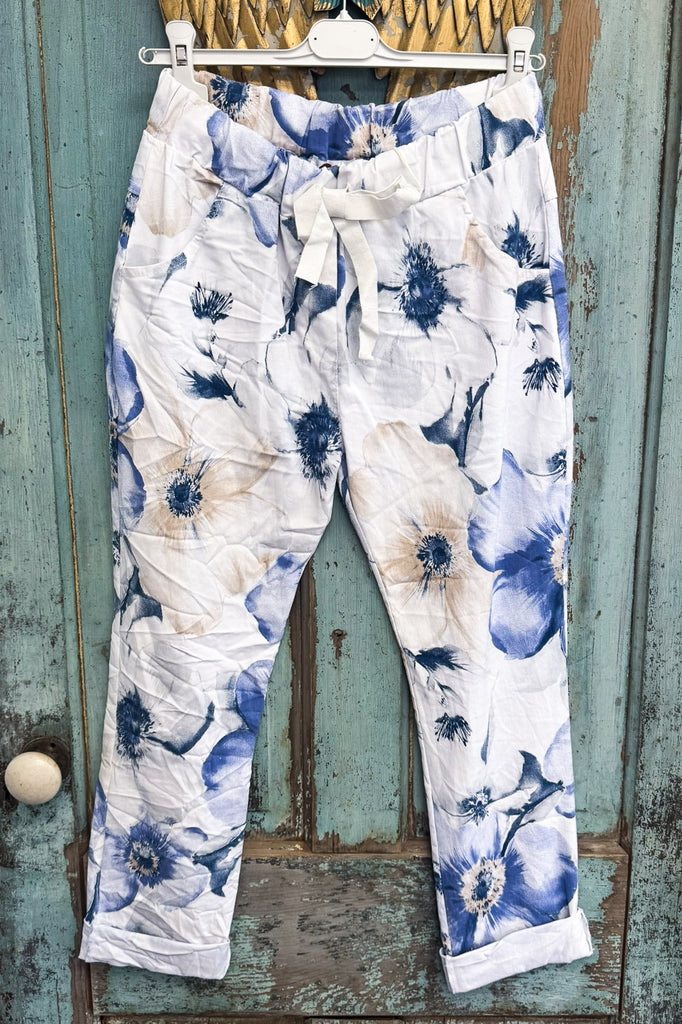 Made in Italy Scrunchy Stretch Floral Jogger Pants – Ultra Comfortable Size (6 to 12)- White Floral